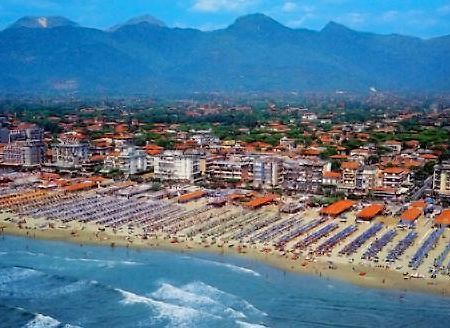 Hotel Montecarlo Lido di Camaiore Exteriér fotografie